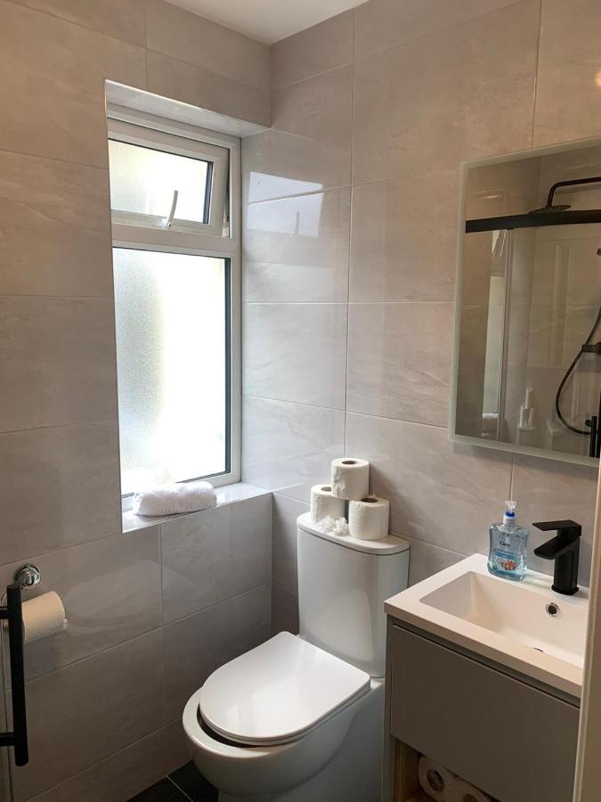 גלוואיי Eyre Square Lane Budget Rooms מראה חיצוני תמונה