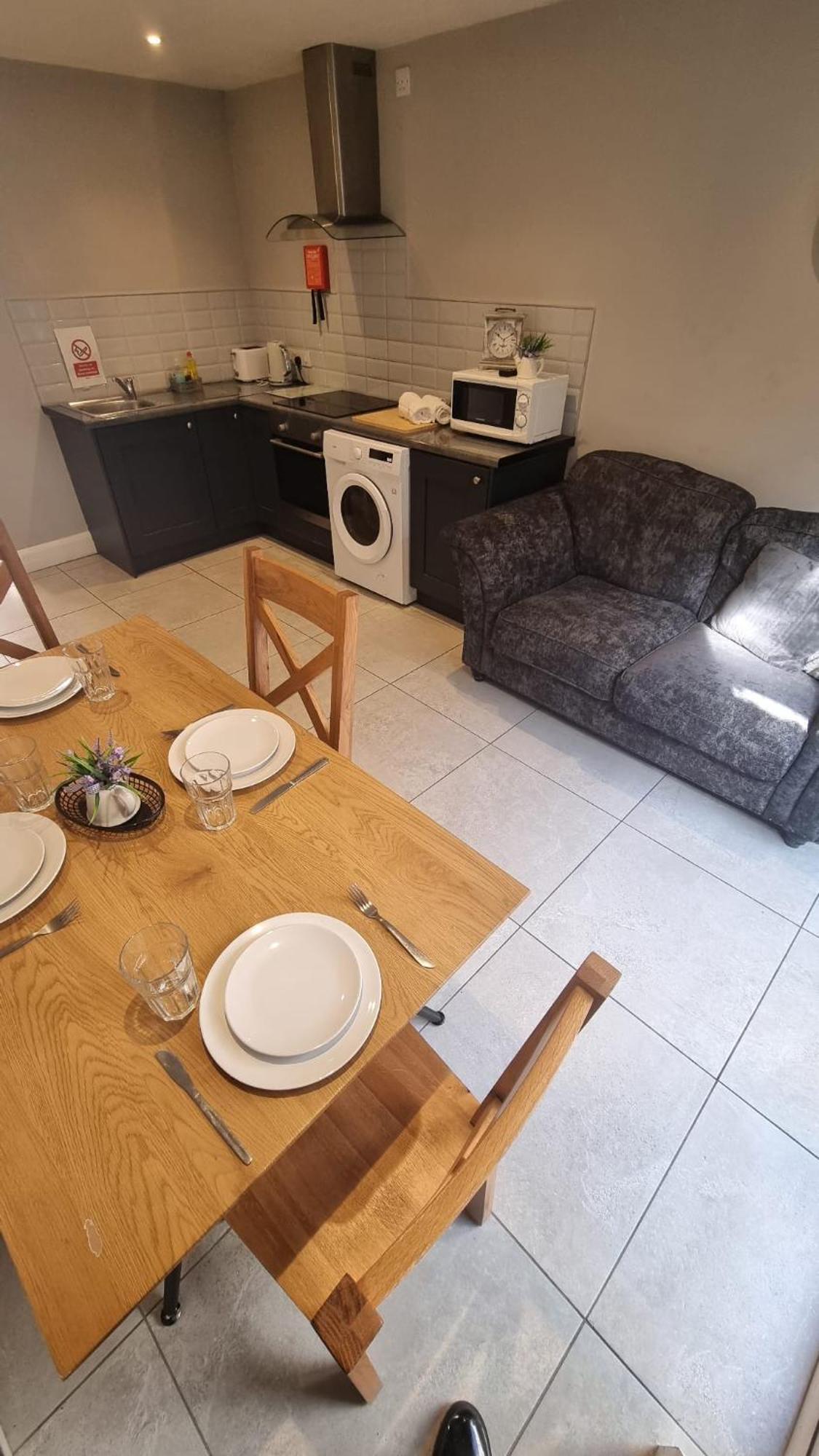 גלוואיי Eyre Square Lane Budget Rooms מראה חיצוני תמונה