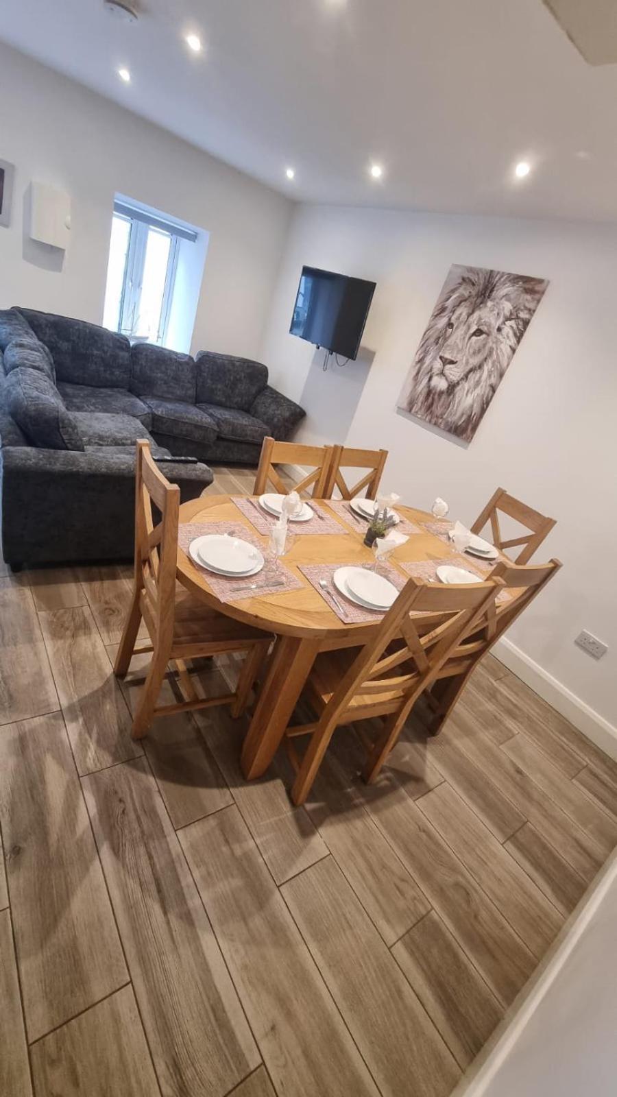 גלוואיי Eyre Square Lane Budget Rooms מראה חיצוני תמונה