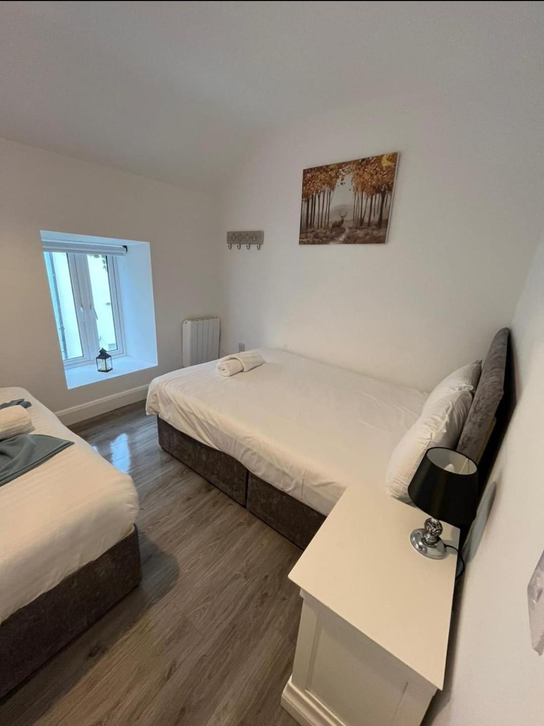 גלוואיי Eyre Square Lane Budget Rooms מראה חיצוני תמונה